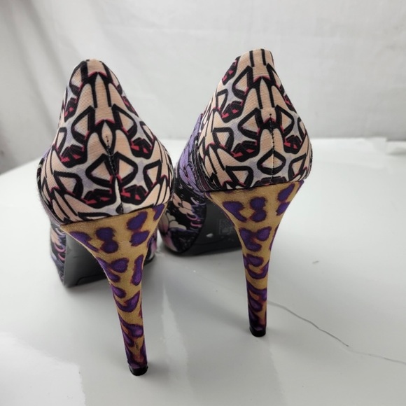 Nine West Floral Pumps 6 - Picture 4 of 4